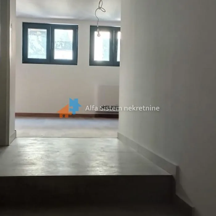 Trosoban stan za izdavanje, FON, Beograd, 80m², 1.500 €/mes