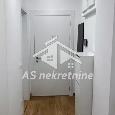 Dvosoban stan za izdavanje, Saobraćajni Fakultet, Beograd, 45m², 900 €/mes