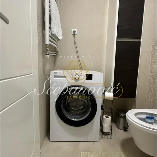 Stan Izdavanje Novi Sad  43 m2