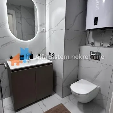 Dvosoban stan za izdavanje, Kumodraška, Beograd, 45m², 900 €/mes