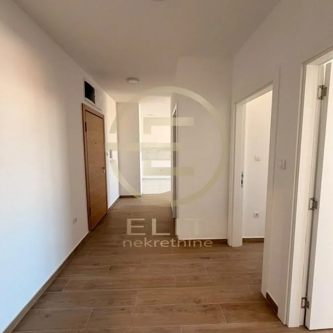 Stan Prodaja Novi Sad  65 m2