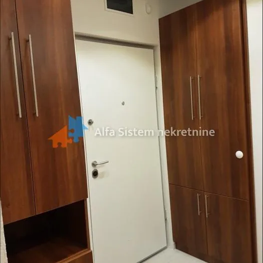 Trosoban stan za izdavanje, Đeram Pijaca, Beograd, 62m², 690 €/mes
