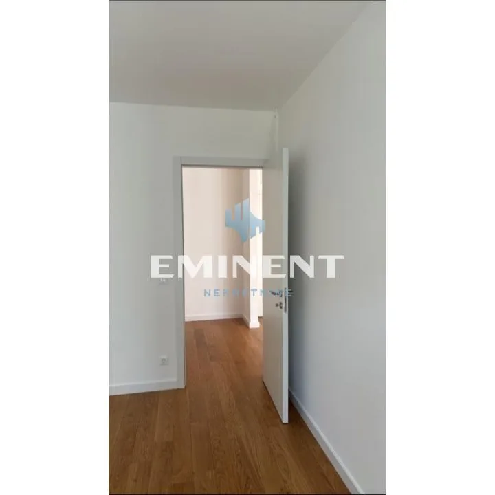 Lokal Izdavanje Beograd Banovo Brdo 56 m2