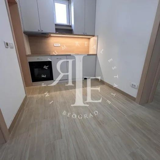 Stan Izdavanje Beograd Sarajevska 55 m2