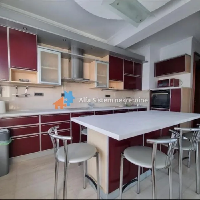 Stan Izdavanje Beograd Dorćol 120 m2