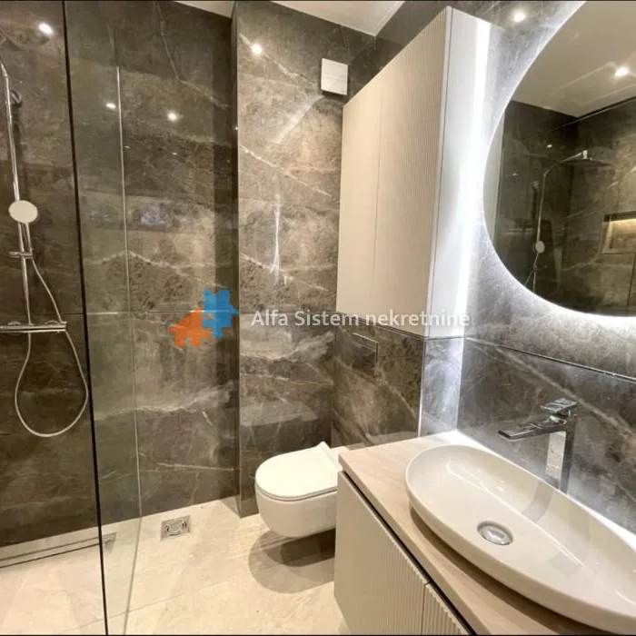 Lokal Izdavanje Beograd Senjak 500 m2