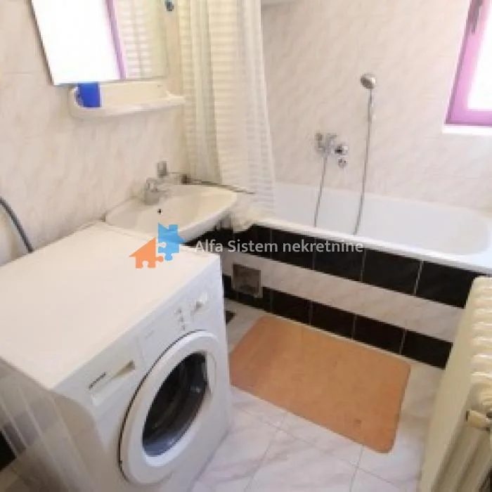 Četvorosoban stan za izdavanje, Banovo Brdo, Beograd, 140m², 1.100 €/mes