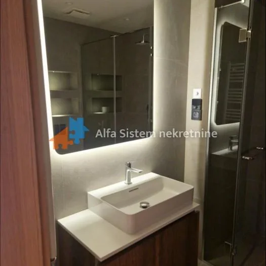 Stan Izdavanje Beograd Dedinje 66 m2