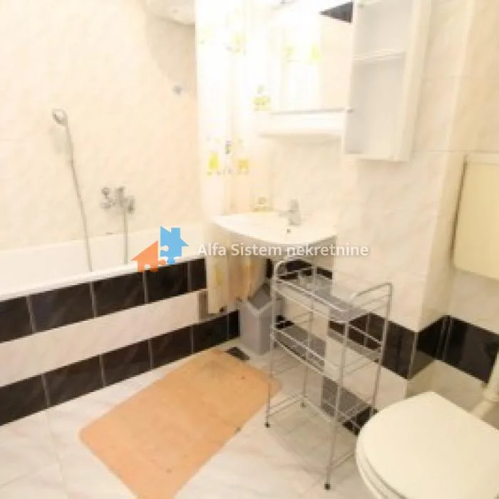 Četvorosoban stan za izdavanje, Banovo Brdo, Beograd, 140m², 1.100 €/mes