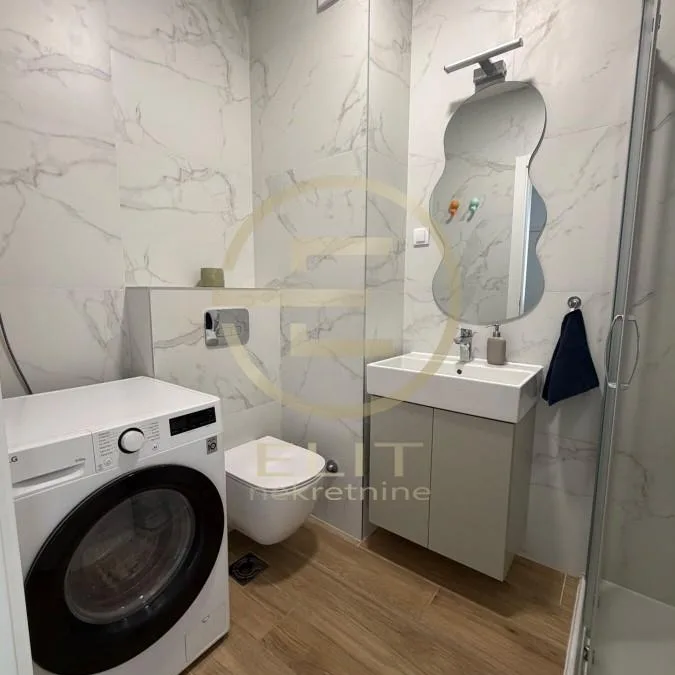 Stan Prodaja Novi Sad  74 m2