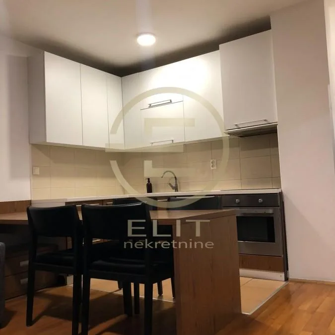 Stan Prodaja Novi Sad  42 m2