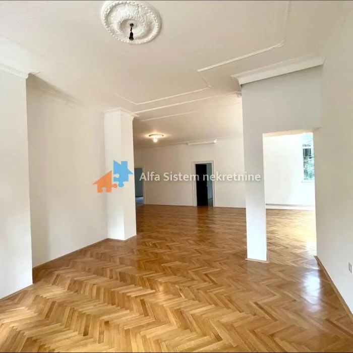 Kuća Izdavanje Beograd Dedinje 600 m2