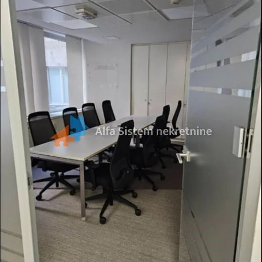 Lokal za izdavanje, Trg Republike, Beograd, 300m², 3.700 €/mes