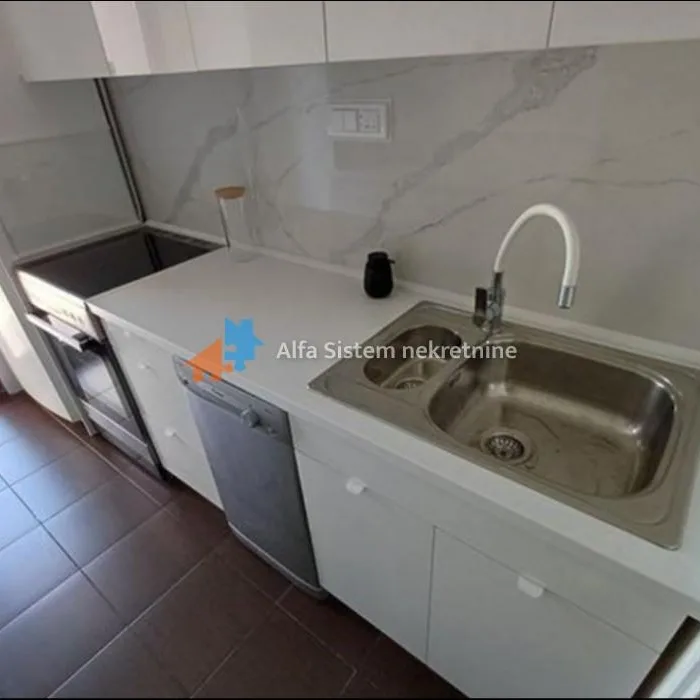 Stan Izdavanje Beograd Banovo Brdo 64 m2