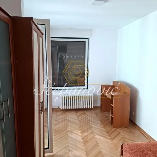 Stan Izdavanje Novi Sad  88 m2
