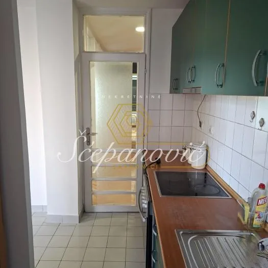 Stan Izdavanje Novi Sad  88 m2