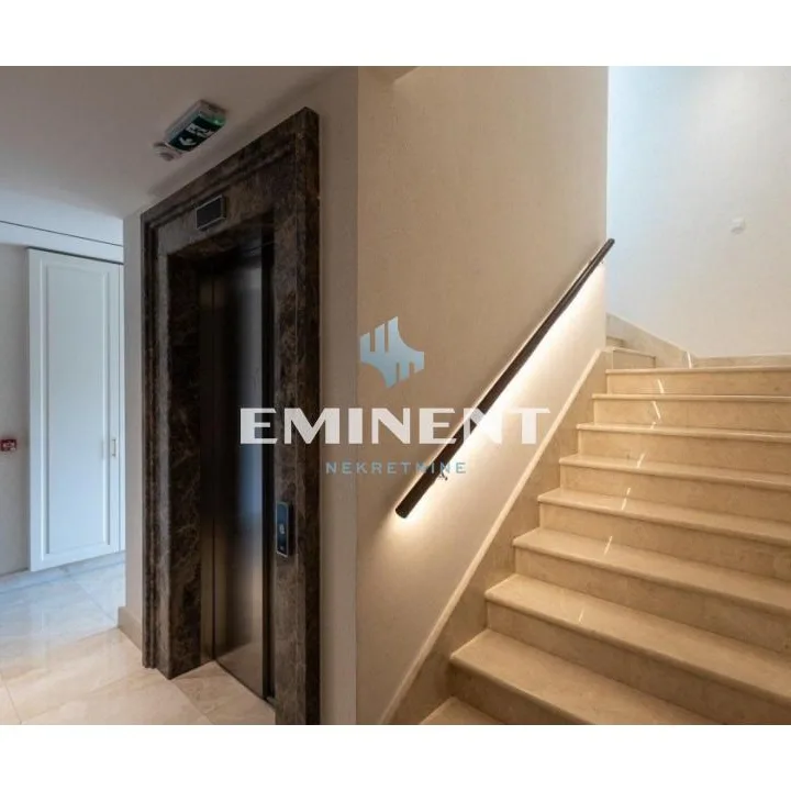 Četvorosoban stan na prodaju, Slavija, Beograd, 115m², 620.000 €