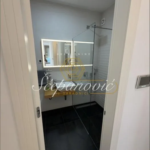 Stan Izdavanje Novi Sad  57 m2