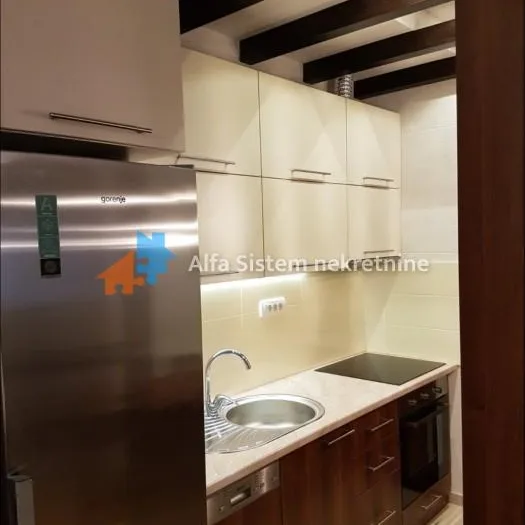 Stan Izdavanje Beograd Đeram Pijaca 62 m2