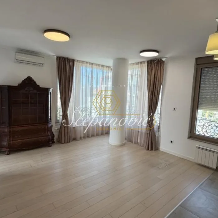 Stan Izdavanje Novi Sad  57 m2
