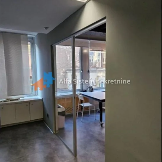 Lokal za izdavanje, Trg Republike, Beograd, 300m², 3.700 €/mes