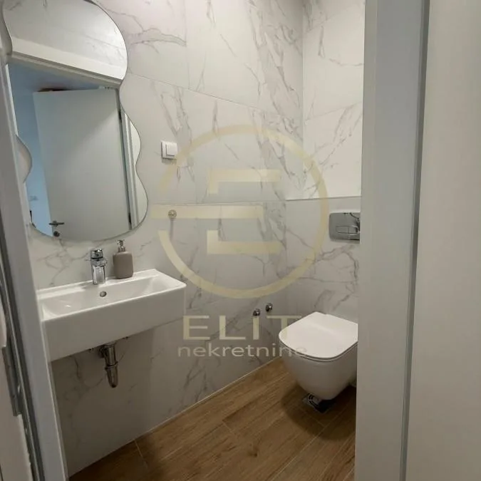 Četvorosoban stan na prodaju, Telep, Novi Sad, 74m², 219.000 €