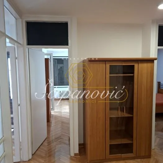 Stan Izdavanje Novi Sad  88 m2