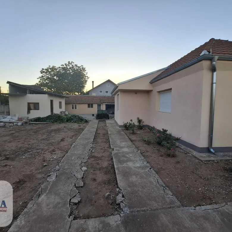 Kuća Prodaja Paraćin  72 m2