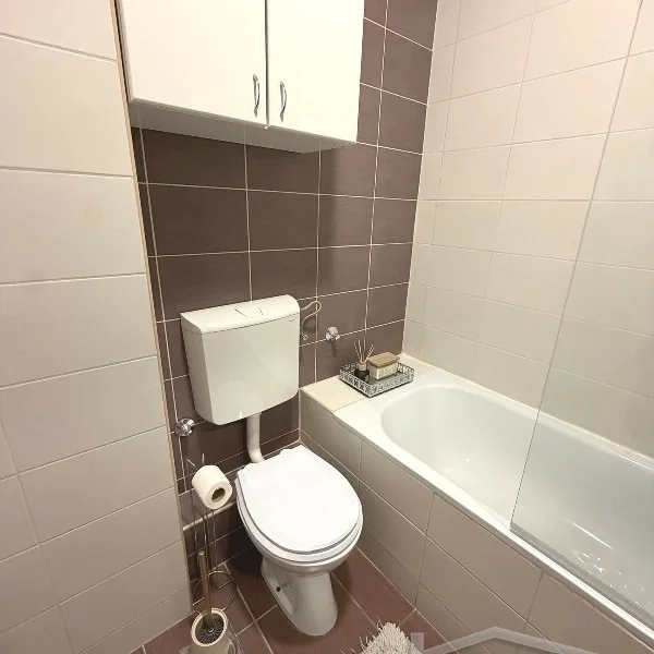 Jednoiposoban stan na prodaju, Nova Detelinara, Novi Sad, 38m², 2. sprat, 144.000 €