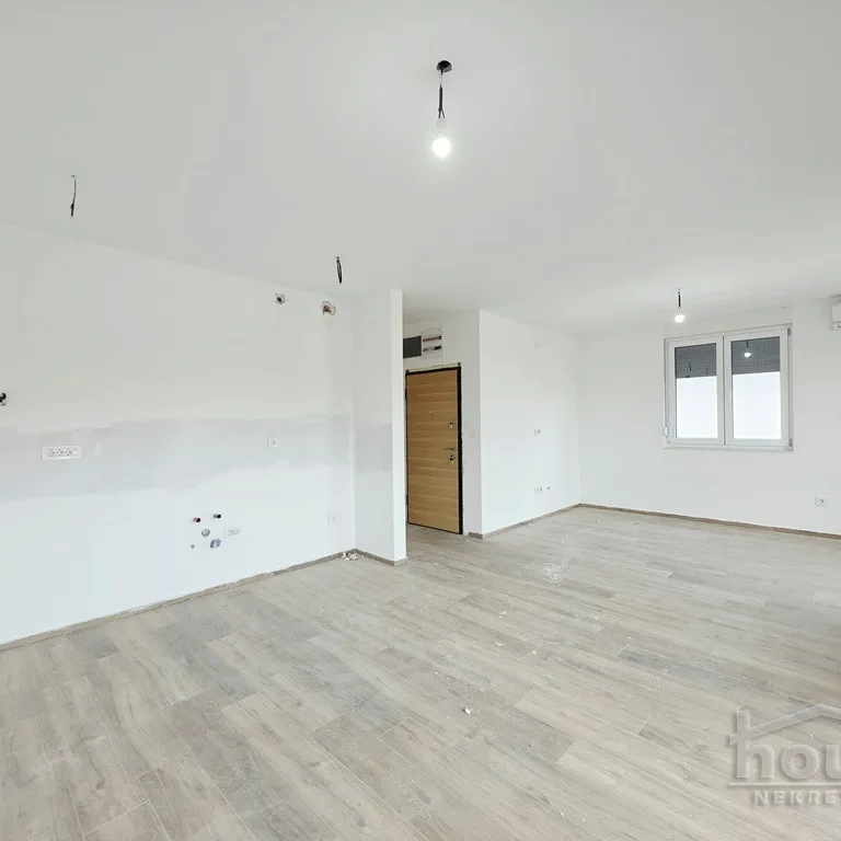 Stan Prodaja Novi Sad  65 m2