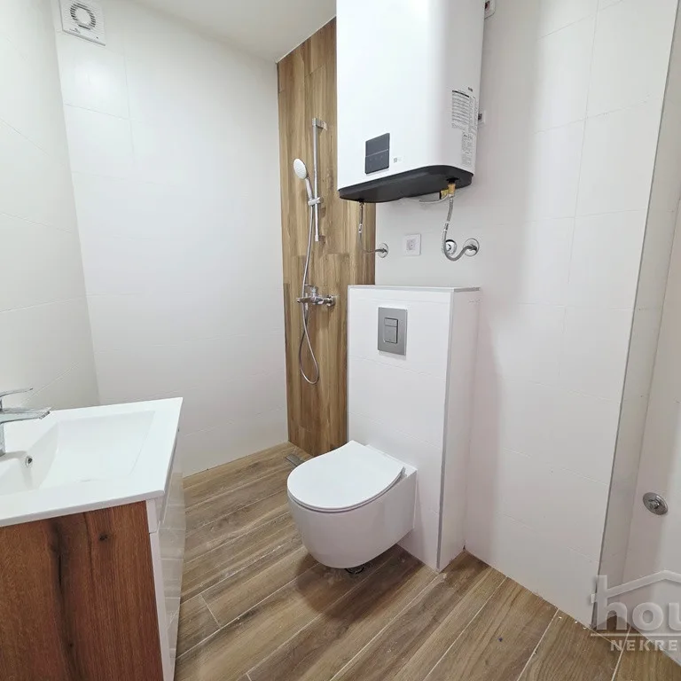 Stan Prodaja Novi Sad  43 m2