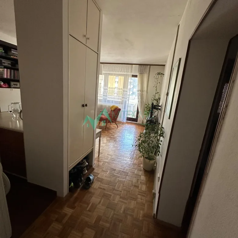 Stan Prodaja Novi Sad  51 m2