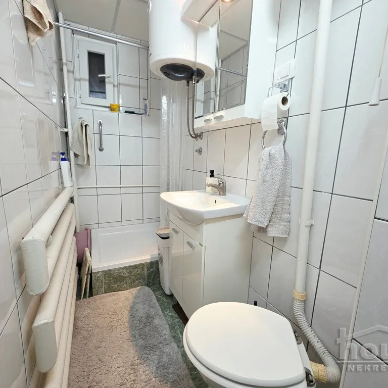 Stan Prodaja Novi Sad Železnička Stanica 49 m2