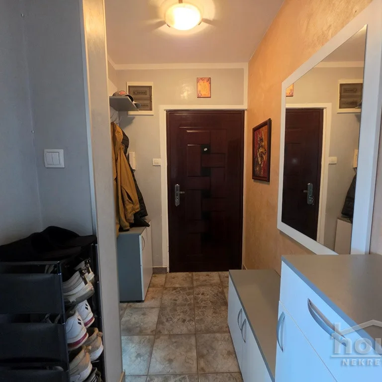 Trosoban stan na prodaju, Detelinara, Novi Sad, 56m², 5. sprat, 135.000 €