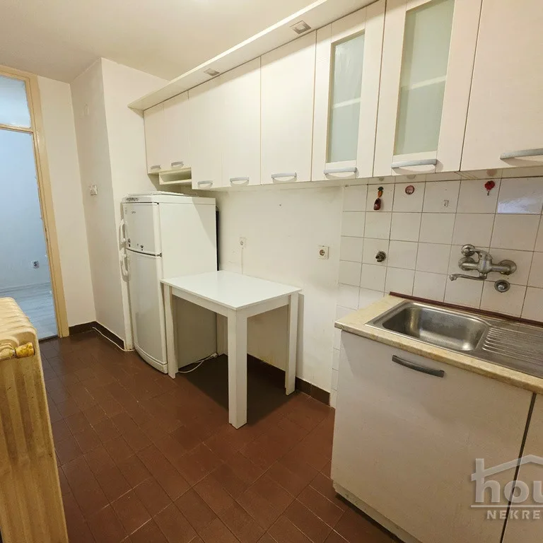 Trosoban stan na prodaju, Bistrica, Novi Sad, 64m², 2. sprat, 155.000 €