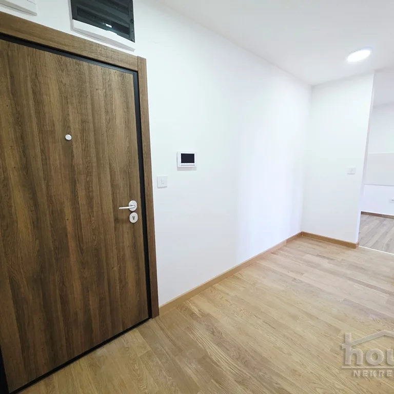 Trosoban stan na prodaju, Podbara, Novi Sad, 55m², 2. sprat, 176.000 €