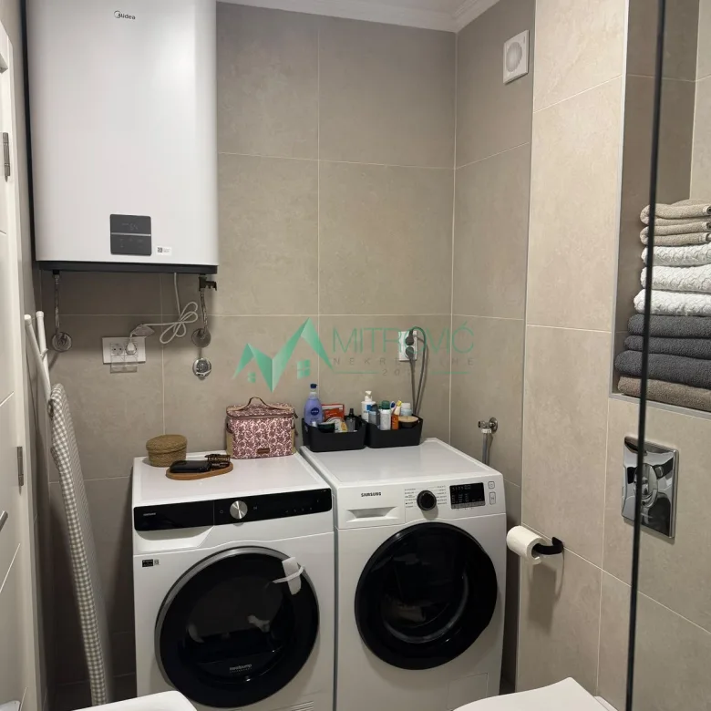 Stan Prodaja Novi Sad  75 m2