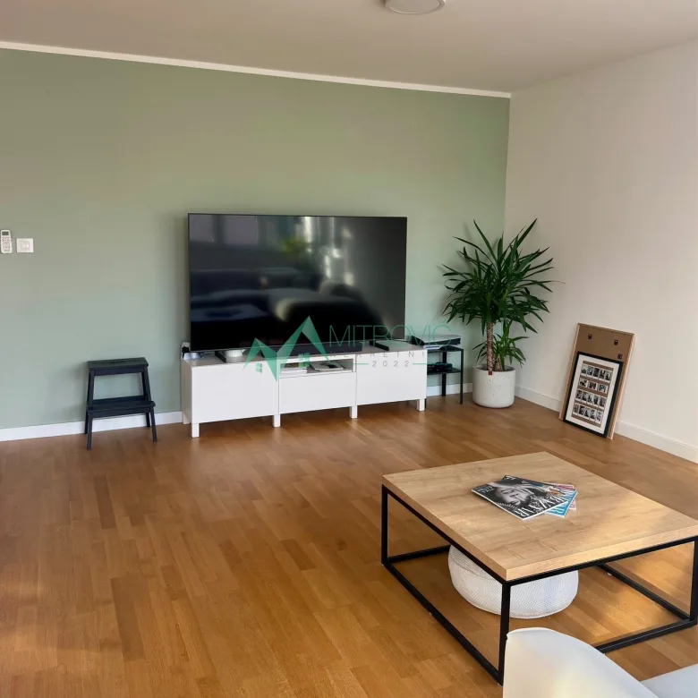 Stan Prodaja Novi Sad  75 m2