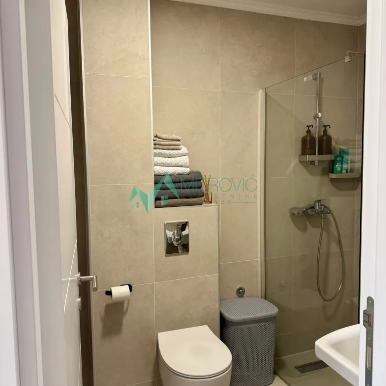 Trosoban stan na prodaju, Telep, Novi Sad, 75m², 235.355 €