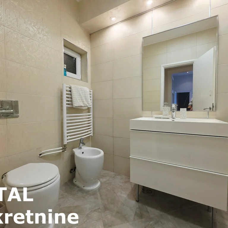 Trosoban stan na prodaju, Kej, Novi Sad, 79m², Prizemlje, 275.000 €