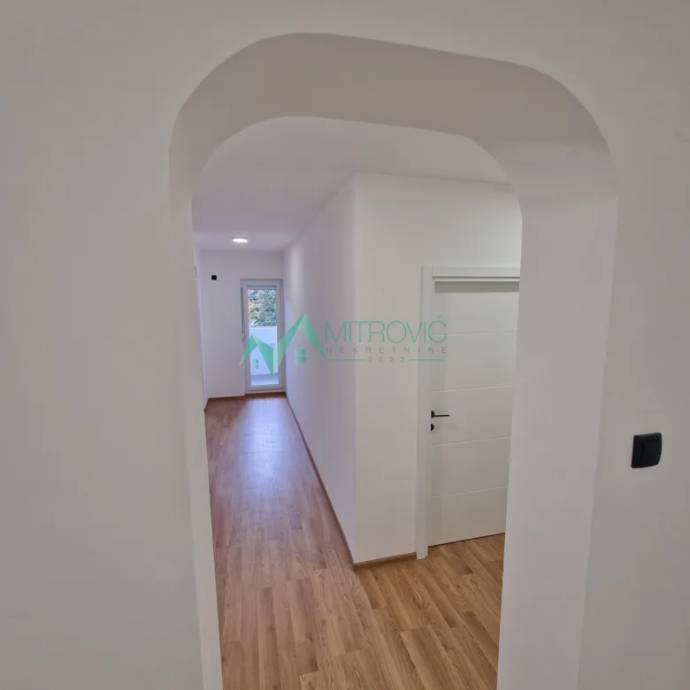 Četvorosoban stan na prodaju, Nova Detelinara, Novi Sad, 95m², 273.980 €