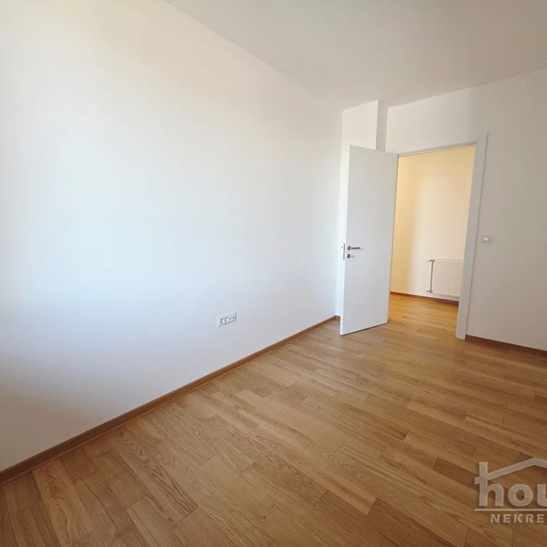 Četvorosoban stan na prodaju, Podbara, Novi Sad, 104m², 6. sprat, 303.770 €