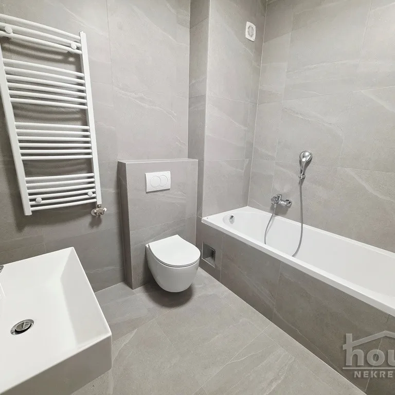 Stan Prodaja Novi Sad  104 m2