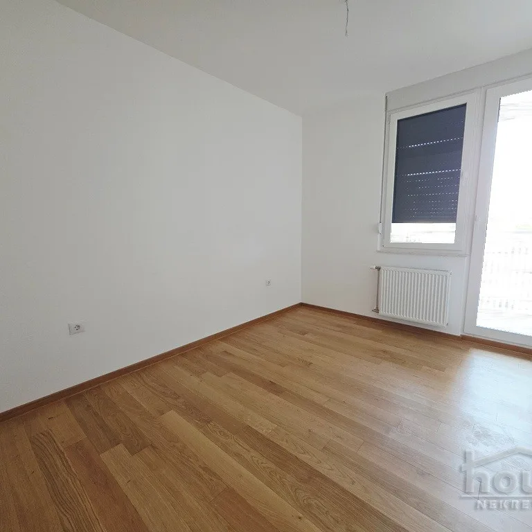 Četvorosoban stan na prodaju, Podbara, Novi Sad, 104m², 6. sprat, 303.770 €