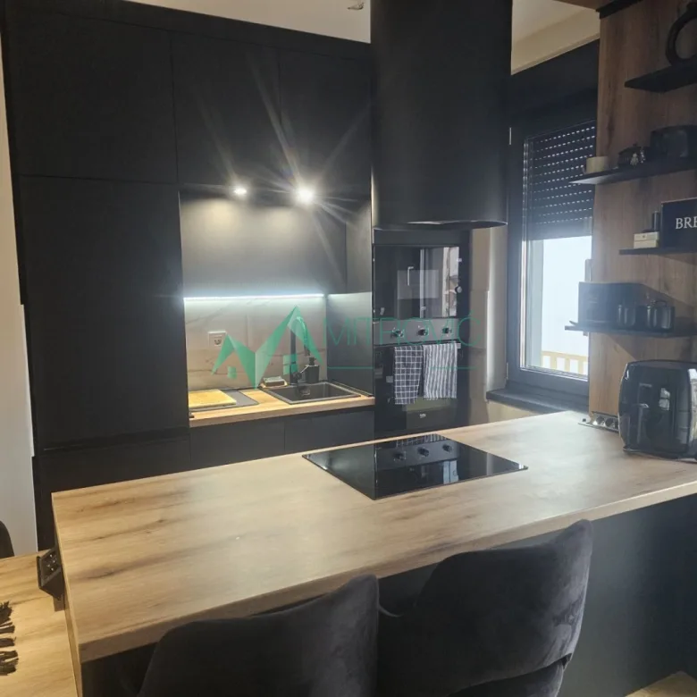 Stan Prodaja Novi Sad  71 m2