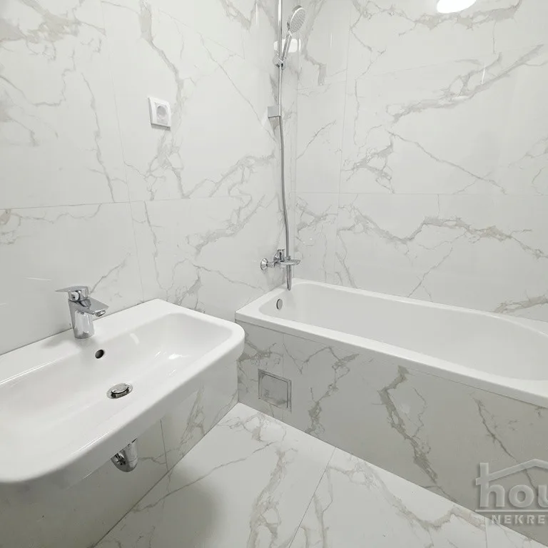 Višesoban stan na prodaju, Telep, Novi Sad, 136m², 2. sprat, 353.600 €