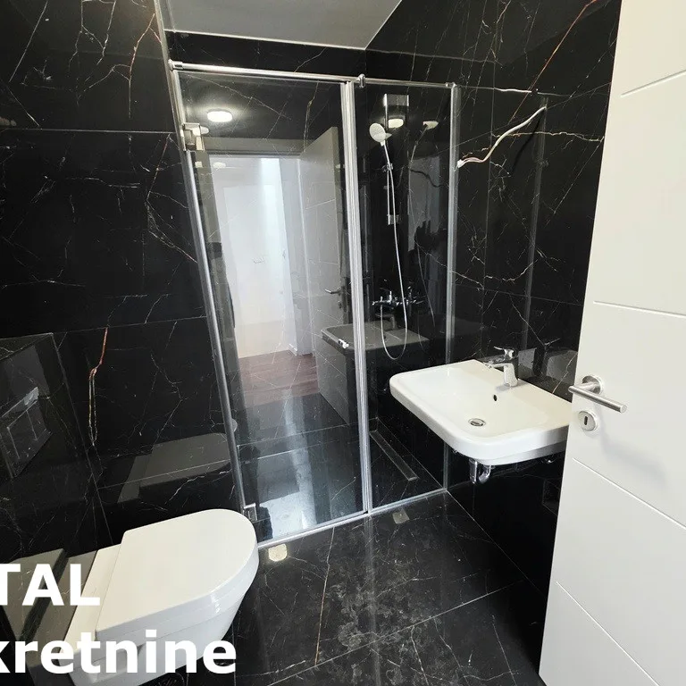 Višesoban stan na prodaju, Telep, Novi Sad, 136m², 2. sprat, 353.600 €
