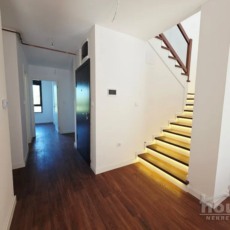 Stan Prodaja Novi Sad  136 m2