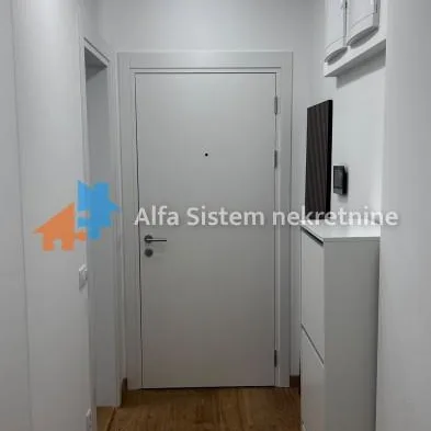 Dvosoban stan za izdavanje, Kumodraška, Beograd, 45m², 900 €/mes