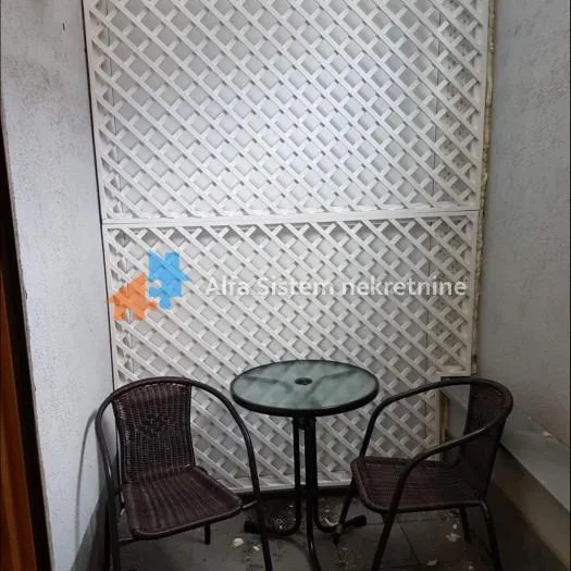Trosoban stan za izdavanje, Đeram Pijaca, Beograd, 62m², 690 €/mes